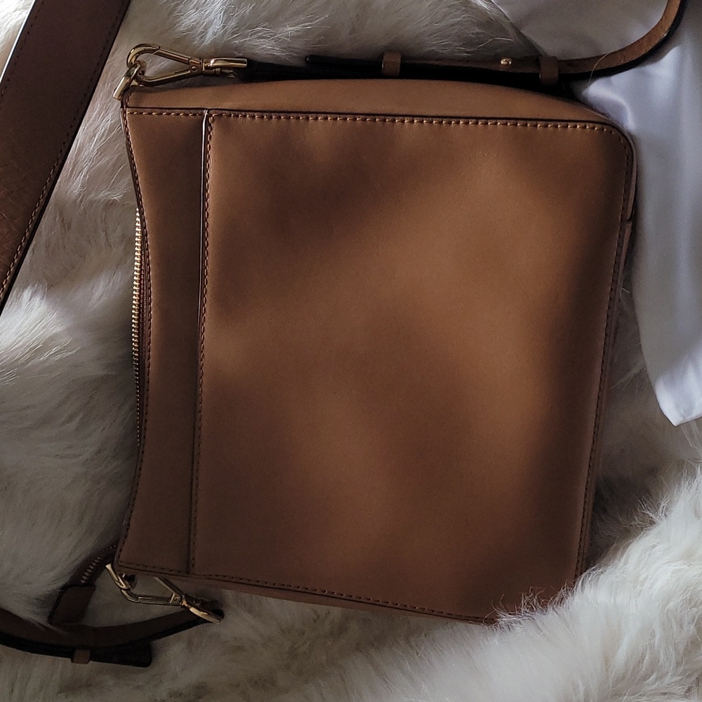 Michael Kors crossbody purse